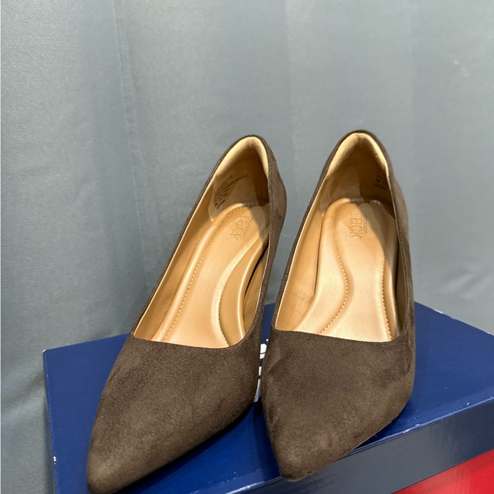 Nordstrom Rack Suede Pumps View 3